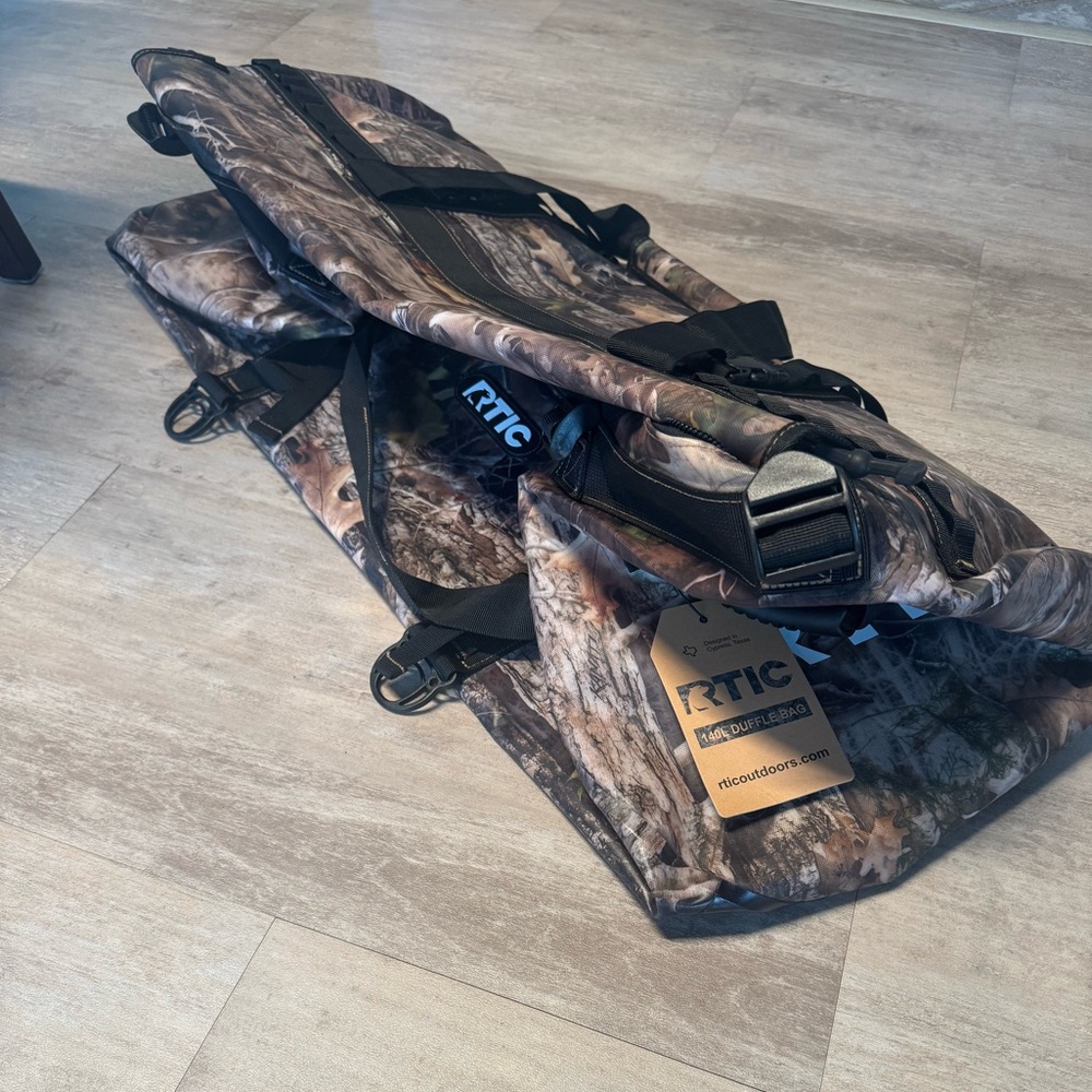 NEW RTIC 140L Waterproof Camo Duffel Bag